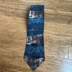 J.‎ FERRAR 100% Silk Tie